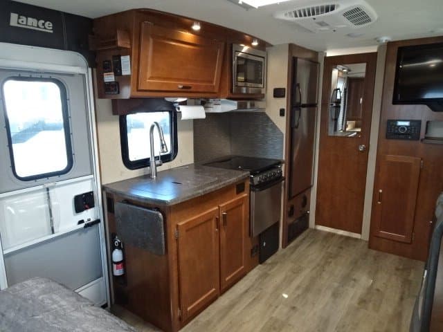 2019 Lance 2019 Lance Lance - thumbnail 6