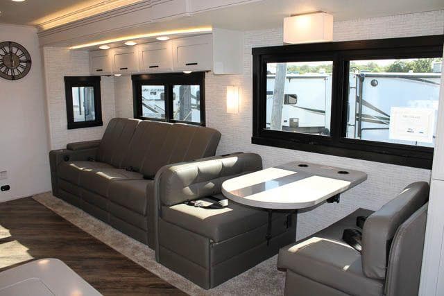 2025 Jayco 2025 Jayco Seneca - thumbnail 14