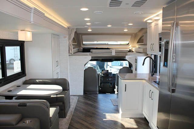 2025 Jayco 2025 Jayco Seneca - thumbnail 16