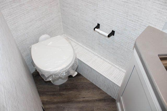 2025 Jayco 2025 Jayco Seneca - thumbnail 36