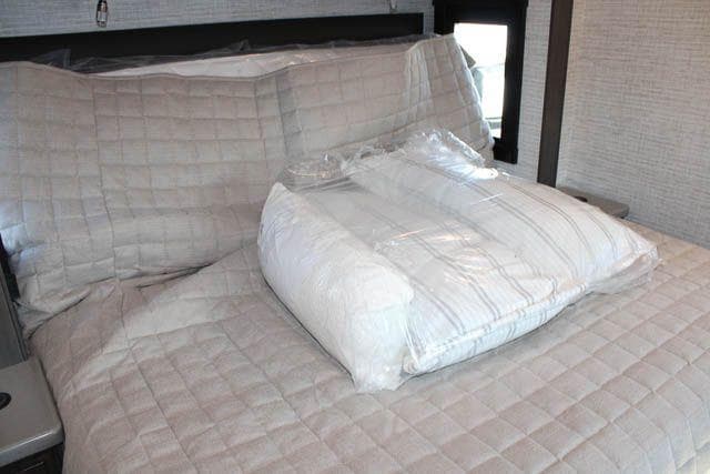 2025 Jayco 2025 Jayco Seneca - thumbnail 40