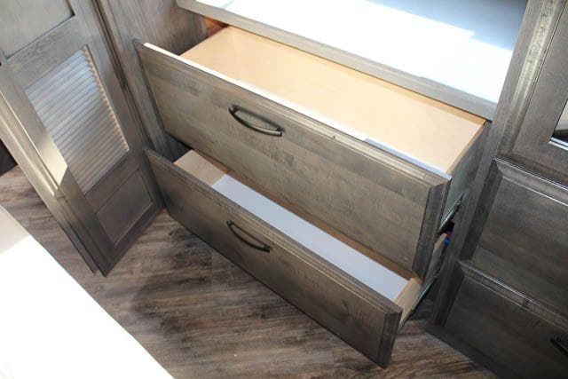 2025 Jayco 2025 Jayco Seneca - thumbnail 44