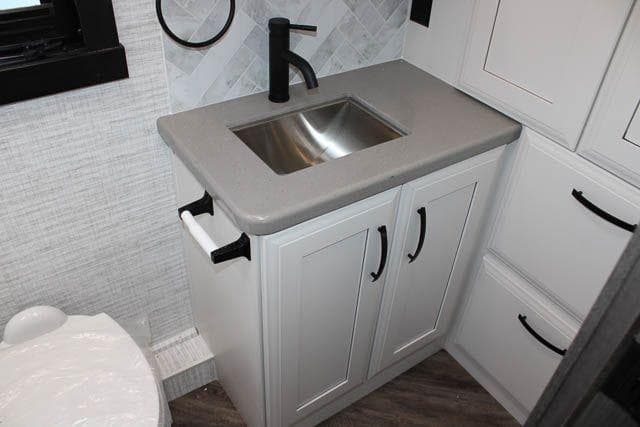 2025 Jayco 2025 Jayco Seneca - thumbnail 52