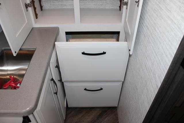 2025 Jayco 2025 Jayco Seneca - thumbnail 60