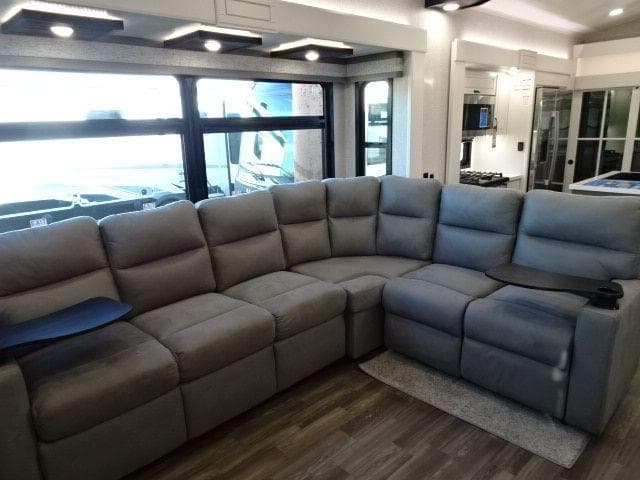 2025 Jayco 2025 Jayco North Point - thumbnail 16