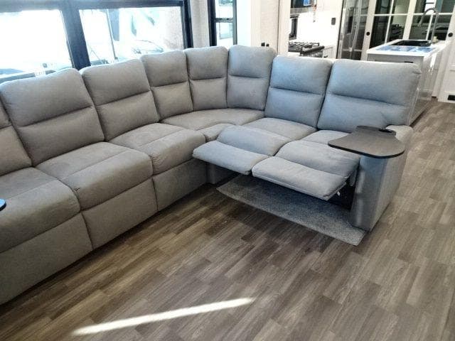 2025 Jayco 2025 Jayco North Point - thumbnail 17