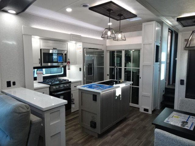 2025 Jayco 2025 Jayco North Point - thumbnail 24