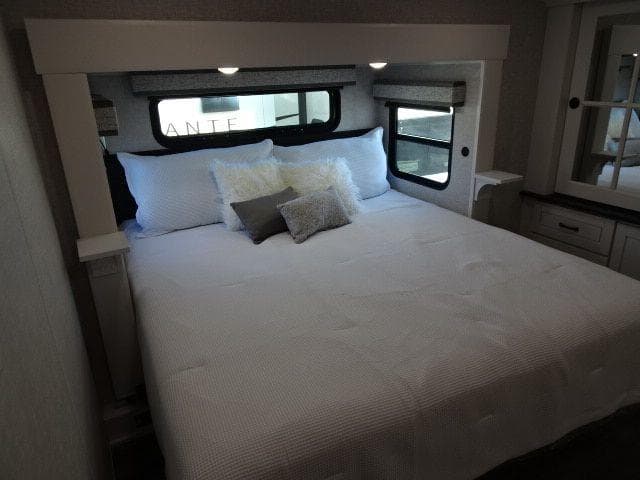 2025 Jayco 2025 Jayco North Point - thumbnail 45