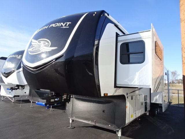 2025 Jayco 2025 Jayco North Point - thumbnail 10