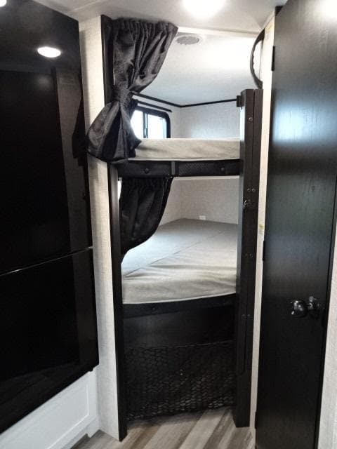 2025 Jayco 2025 Jayco Jay Feather - thumbnail 29