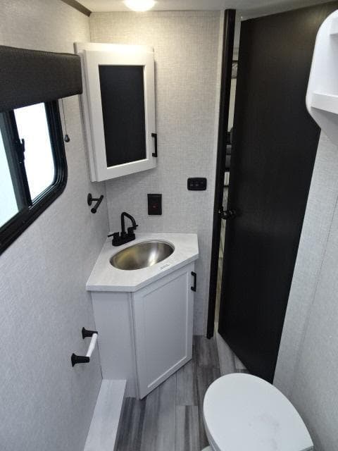 2025 Jayco 2025 Jayco Jay Feather - thumbnail 36