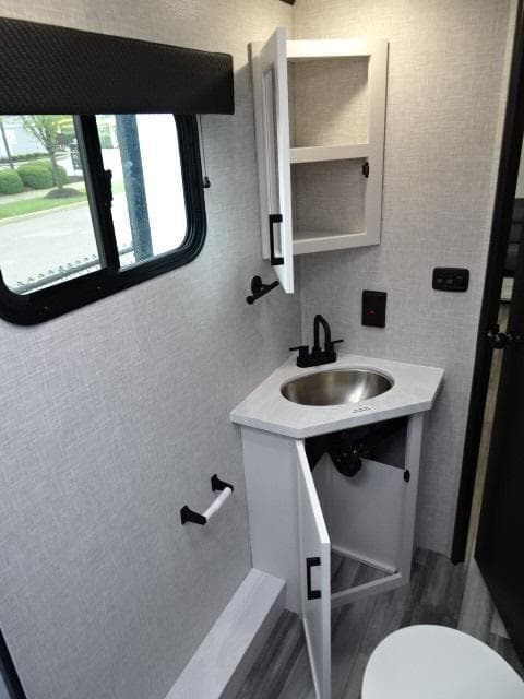 2025 Jayco 2025 Jayco Jay Feather - thumbnail 37