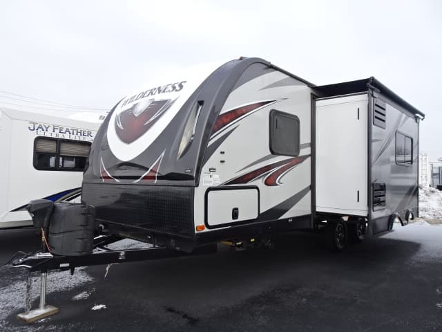 2019 Heartland 2019 Heartland Wilderness - thumbnail 5