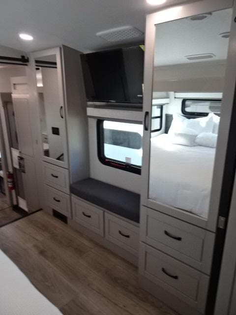 2026 Jayco 2026 Jayco North Point - thumbnail 51