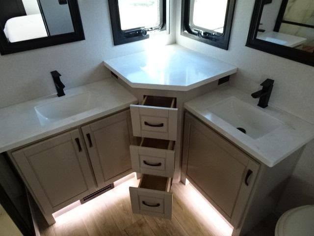 2026 Jayco 2026 Jayco North Point - thumbnail 60