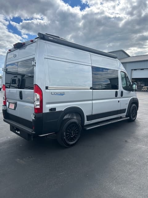 2026 Jayco 2026 Jayco Comet - thumbnail 4