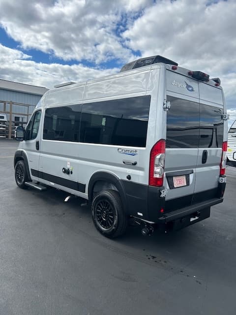 2026 Jayco 2026 Jayco Comet - thumbnail 5