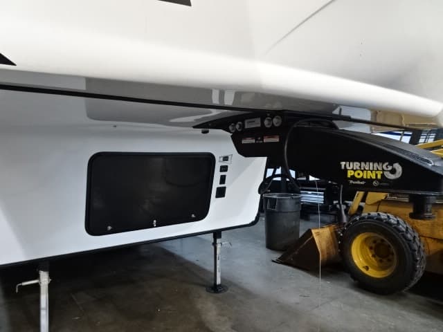 2018 Cherokee 2018 Cherokee Arctic Wolf - thumbnail 2