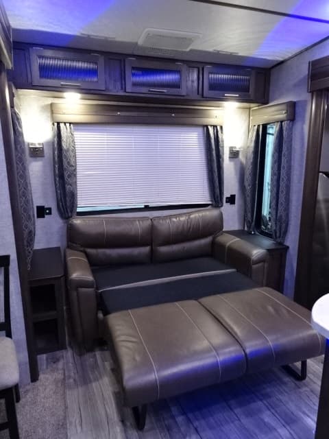 2018 Cherokee 2018 Cherokee Arctic Wolf - thumbnail 24