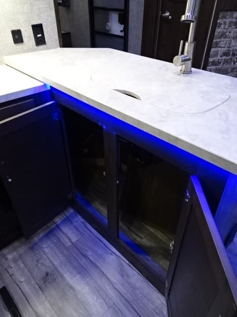 2018 Cherokee 2018 Cherokee Arctic Wolf - thumbnail 35