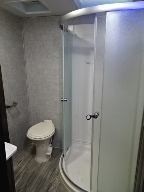 2018 Cherokee 2018 Cherokee Arctic Wolf - thumbnail 49