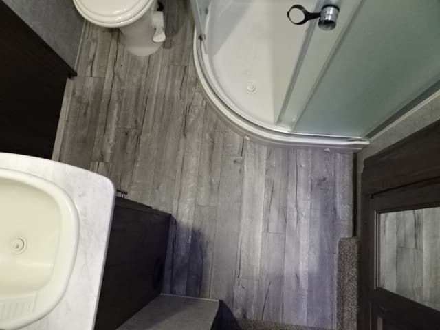 2018 Cherokee 2018 Cherokee Arctic Wolf - thumbnail 50