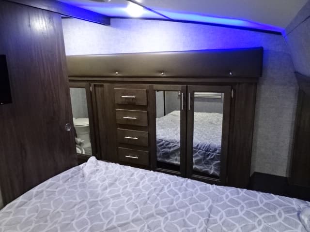 2018 Cherokee 2018 Cherokee Arctic Wolf - thumbnail 55