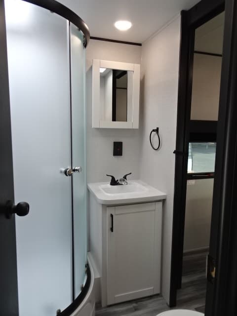 2026 Jayco 2026 Jayco Jay Flight Slx Toy Hauler - thumbnail 23