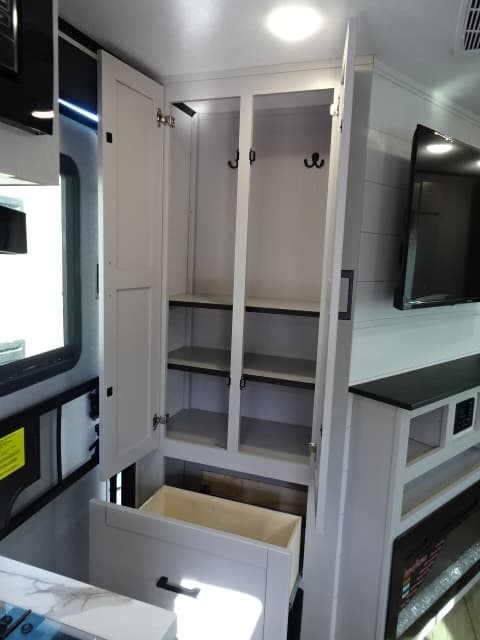 2026 Jayco 2026 Jayco Jay Feather - thumbnail 16