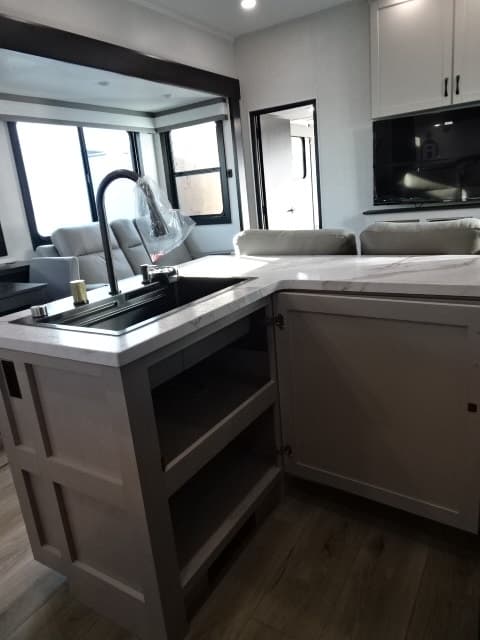 2026 Jayco 2026 Jayco Seismic Toy Hauler - thumbnail 24