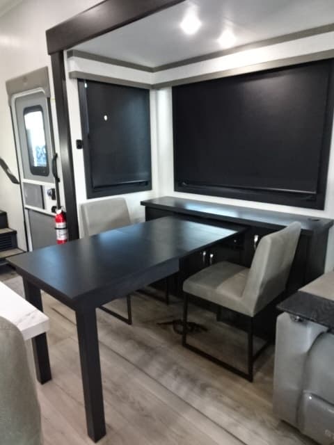 2026 Jayco 2026 Jayco Seismic Toy Hauler - thumbnail 30