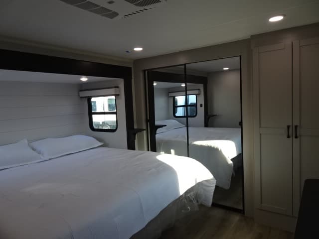 2026 Jayco 2026 Jayco Seismic Toy Hauler - thumbnail 66