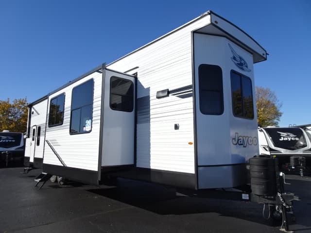 2026 Jayco Jay Flight Bungalow 404LOFT-DS