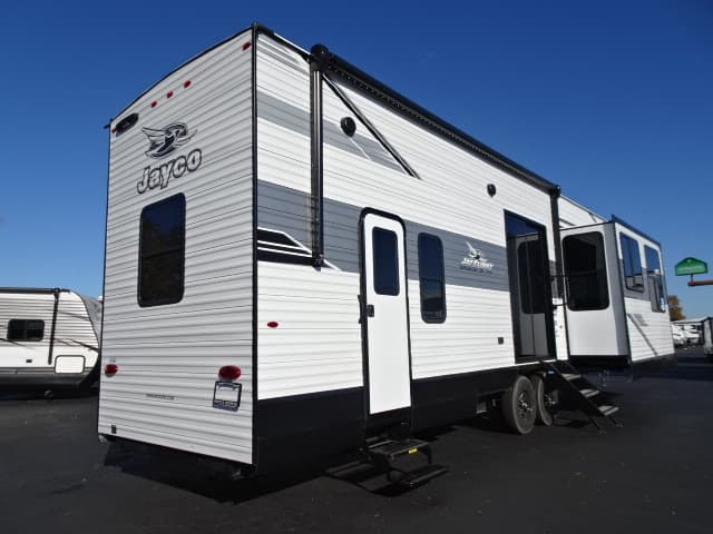 2026 Jayco 2026 Jayco Jay Flight Bungalow - thumbnail 4