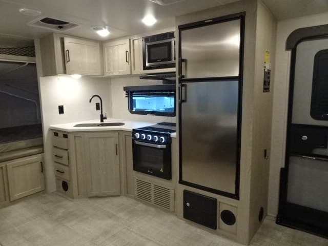 2021 Rockwood 2021 Rockwood Roo - thumbnail 7