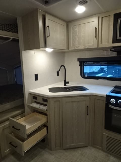 2021 Rockwood 2021 Rockwood Roo - thumbnail 9