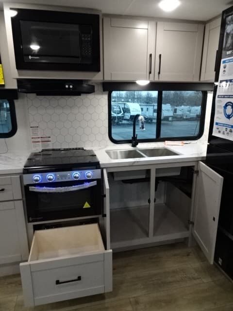 2026 Jayco 2026 Jayco Jay Feather - thumbnail 17