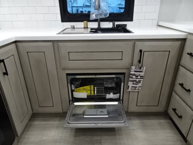 2026 Jayco 2026 Jayco Pinnacle - thumbnail 29