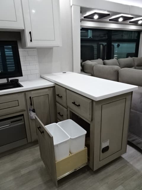 2026 Jayco 2026 Jayco Pinnacle - thumbnail 27