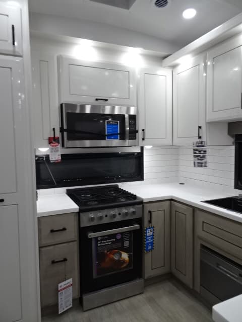 2026 Jayco 2026 Jayco Pinnacle - thumbnail 34