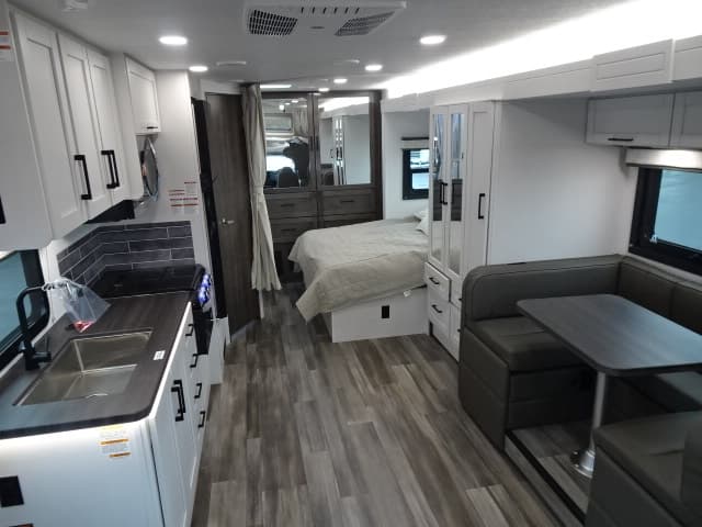 2026 Jayco 2026 Jayco Redhawk - thumbnail 10