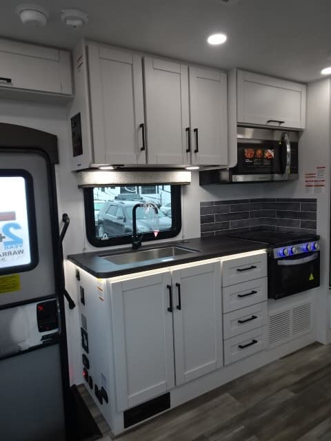 2026 Jayco 2026 Jayco Redhawk - thumbnail 12